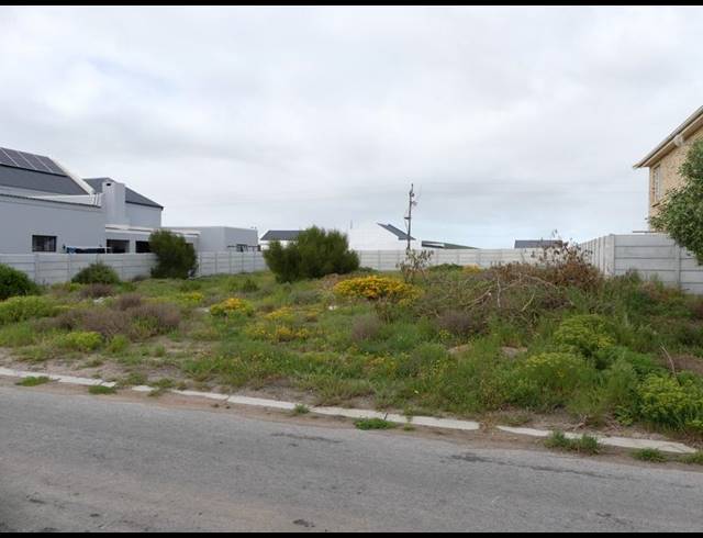 LAND FOR SALE IN BRITANNIA BAY